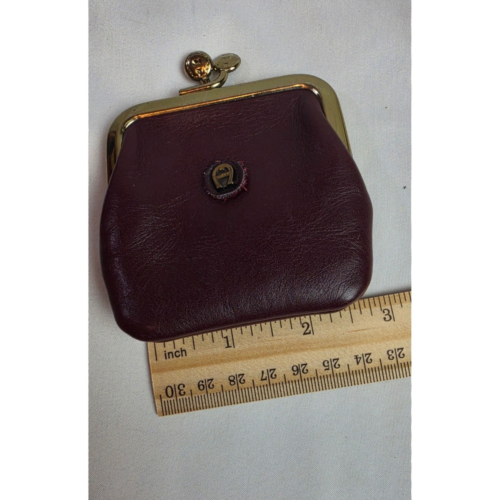 Vintage Etienne Aigner Burgundy Leather Kiss Lock Coin Purse 70s Gold Logo - Picture 4 of 6